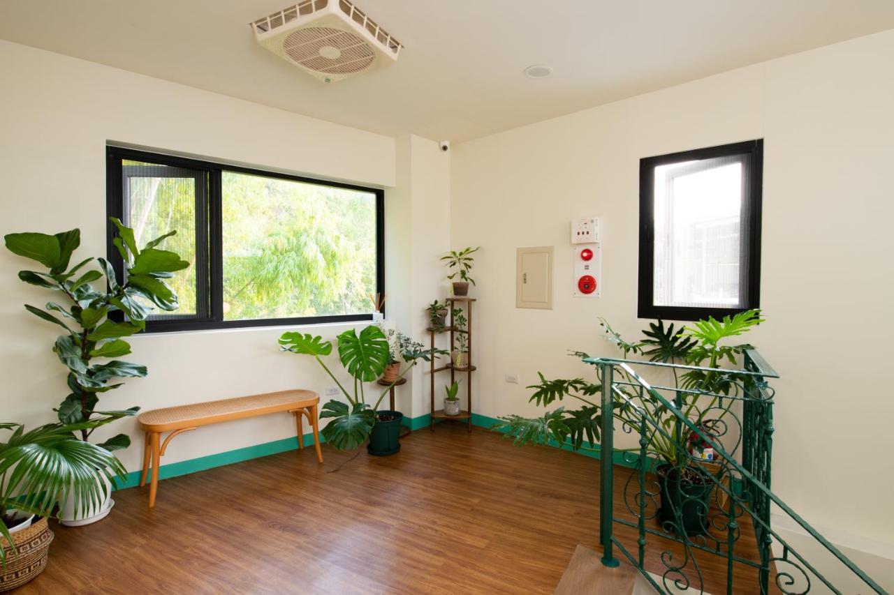 Lixia Hostel Сяолюцю Экстерьер фото